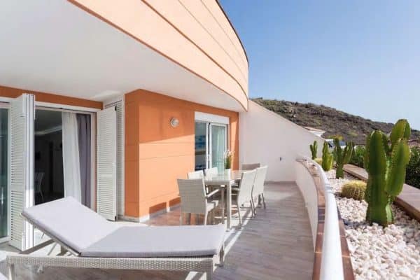TENERIFE, Nuovo appartamento vista mare con terrazza e piscina riscaldata